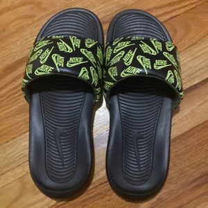 Size 9 Nike slides